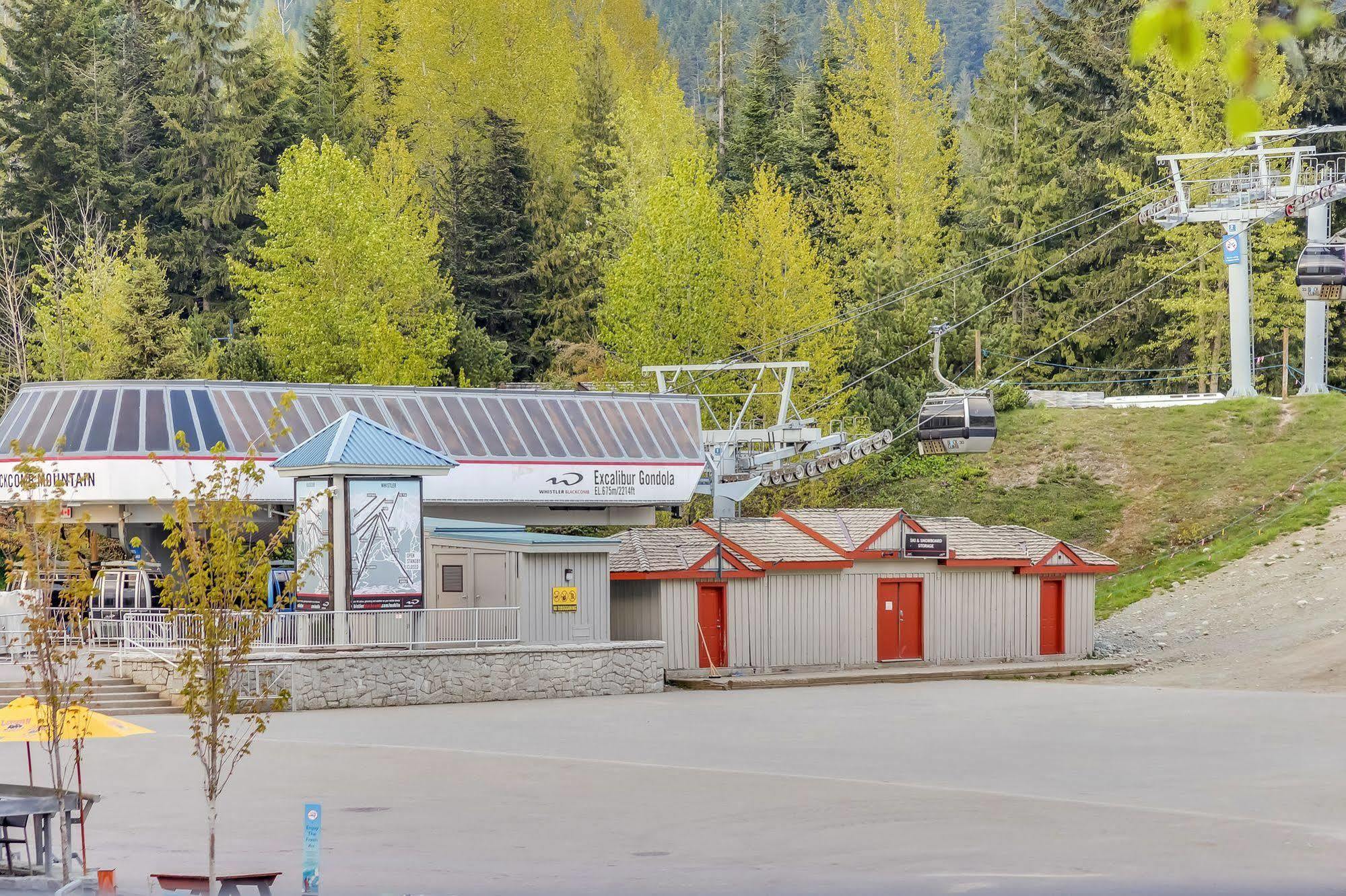 Powder'S Edge By Latour Hotels And Resorts Whistler Exterior foto